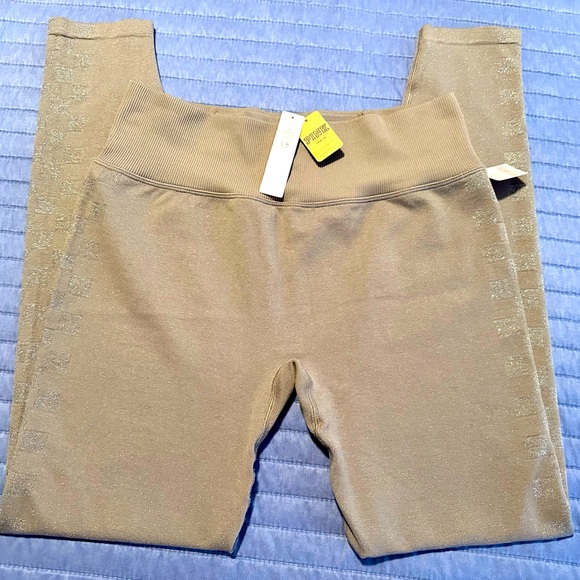 PINK VICTORIA’S SECRET | Size medium | active leggings | BNWT - Picture 6 of 7